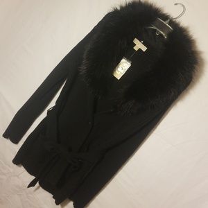 Michael kors sweater with removable fur around nec